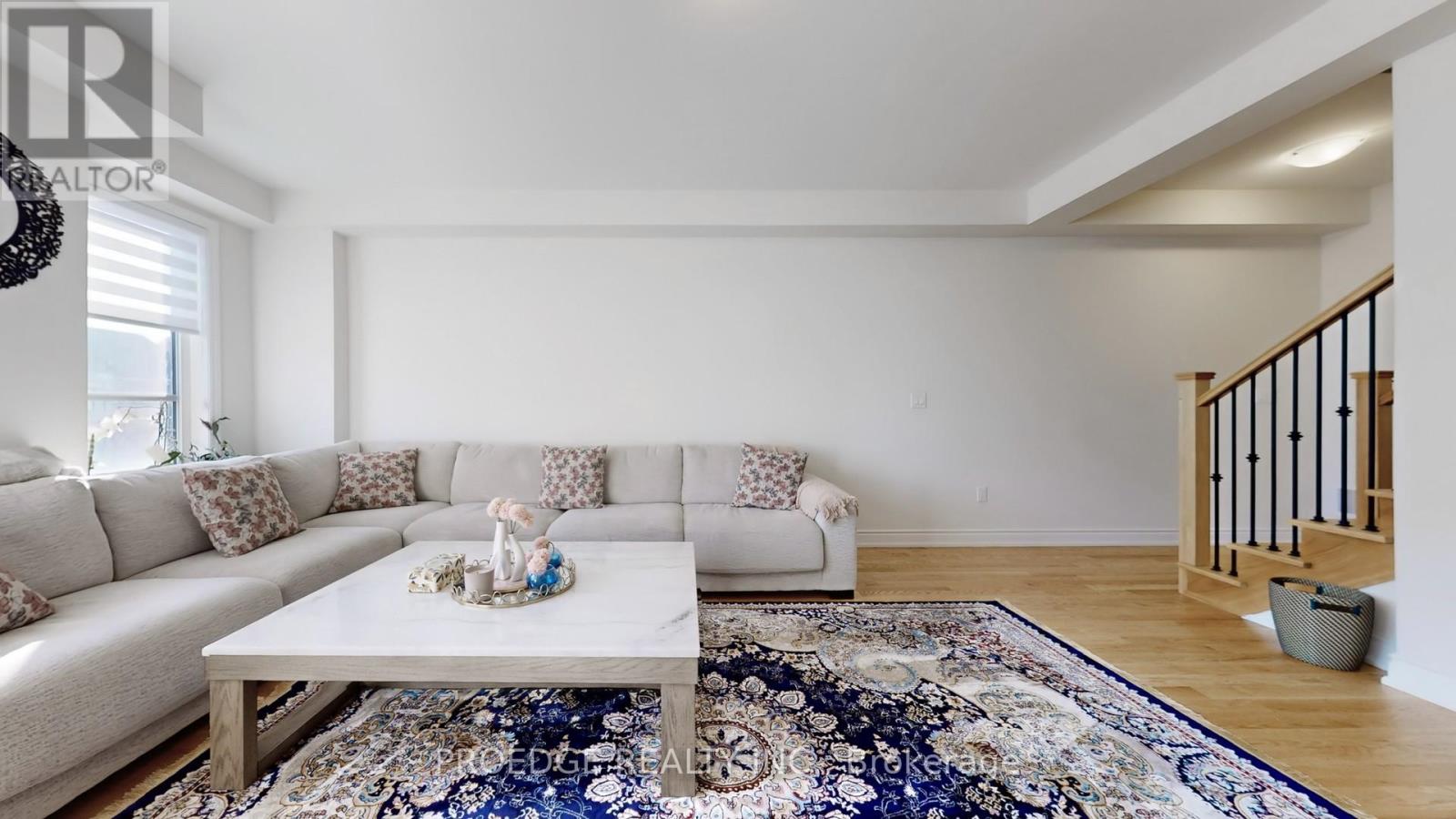 3227 Sixth Line, Oakville (Go Glenorchy), Ontario  L6H 0V9 - Photo 4 - W12377877
