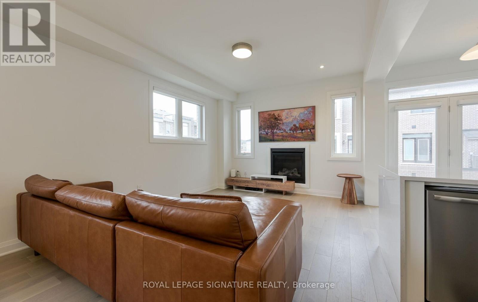 1175 Milland Drive, Oakville, Ontario  L6H 3X1 - Photo 11 - W12377891