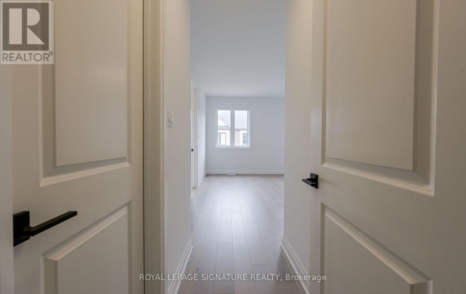 1175 Milland Drive, Oakville, Ontario  L6H 3X1 - Photo 28 - W12377891