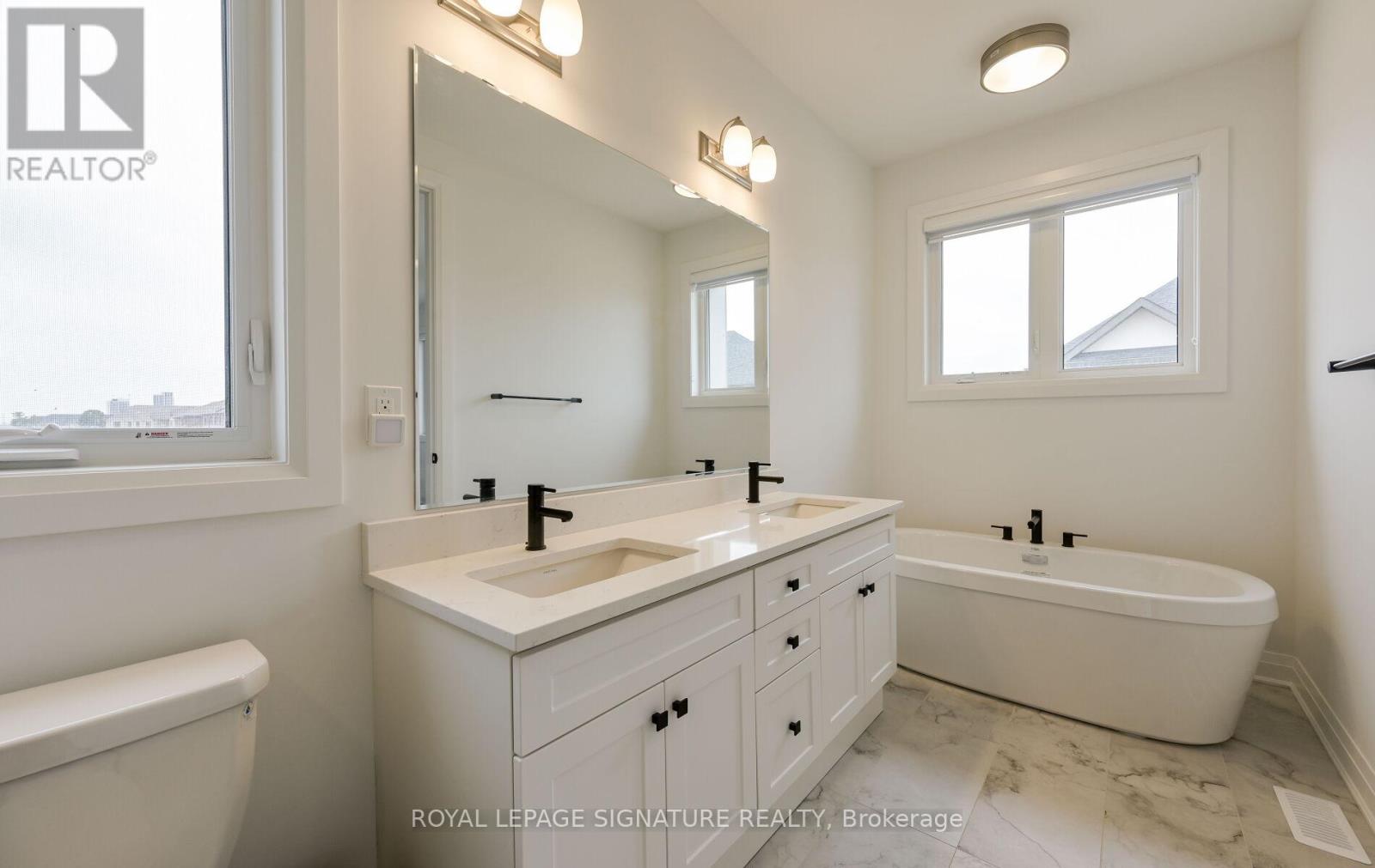 1175 Milland Drive, Oakville, Ontario  L6H 3X1 - Photo 32 - W12377891