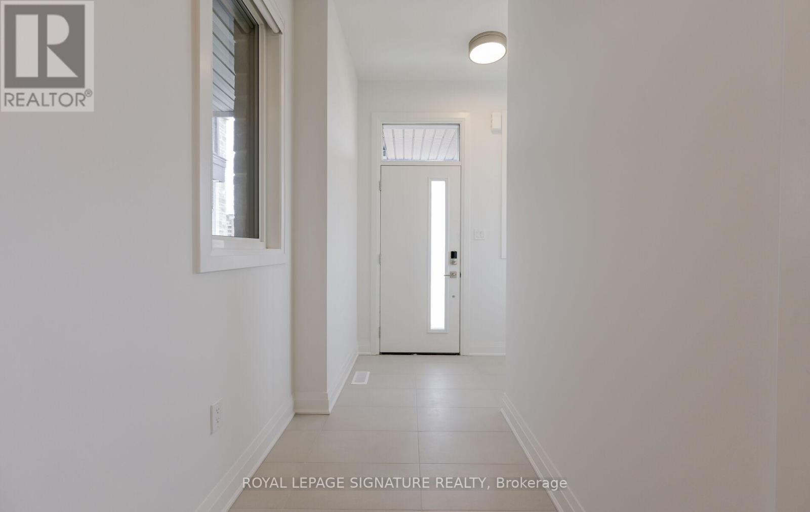 1175 Milland Drive, Oakville, Ontario  L6H 3X1 - Photo 4 - W12377891