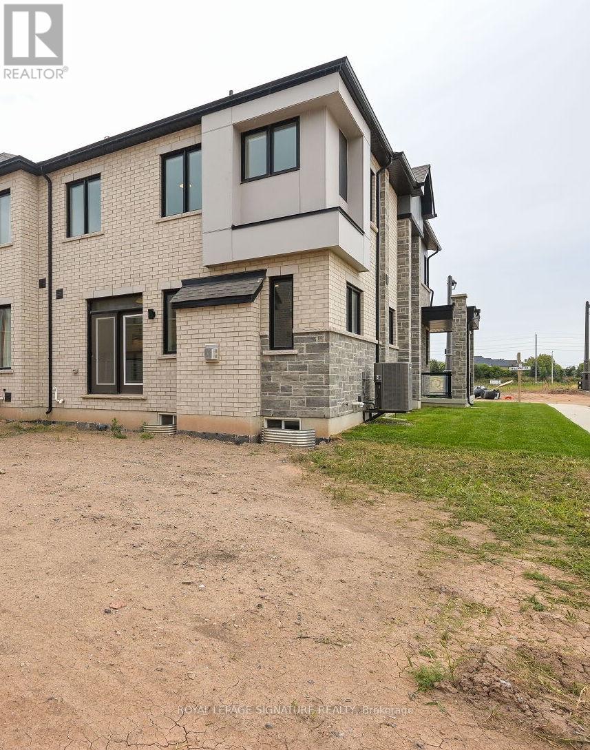 1175 Milland Drive, Oakville, Ontario  L6H 3X1 - Photo 46 - W12377891