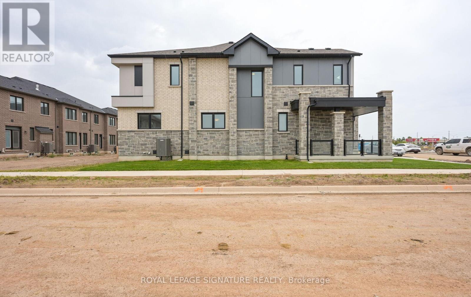 1175 Milland Drive, Oakville, Ontario  L6H 3X1 - Photo 47 - W12377891