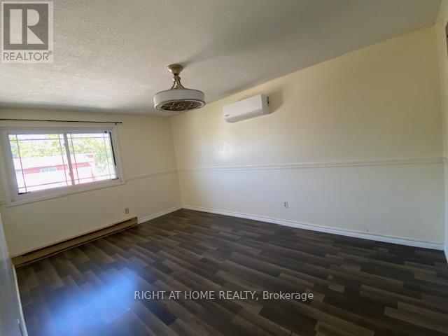 29 Jackman Drive, Brampton, Ontario  L6S 2L7 - Photo 6 - W12377929