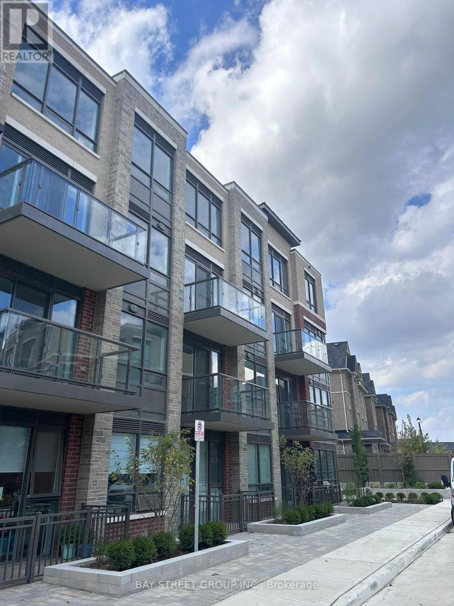 376 - 65 ATTMAR DRIVE, Brampton, Ontario