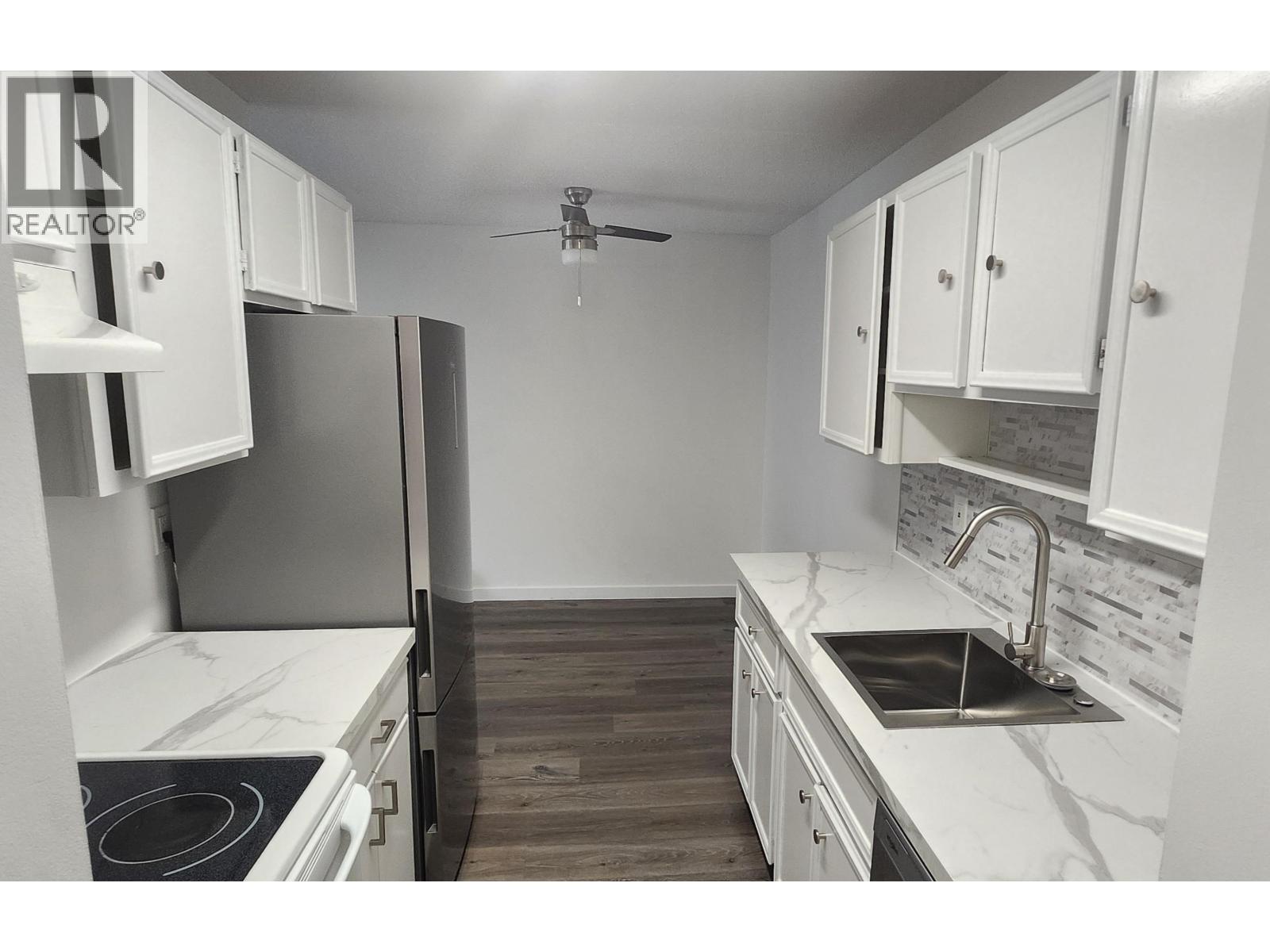 201 9101 Horne Street, Burnaby, British Columbia  V3N 4M3 - Photo 4 - R3033850