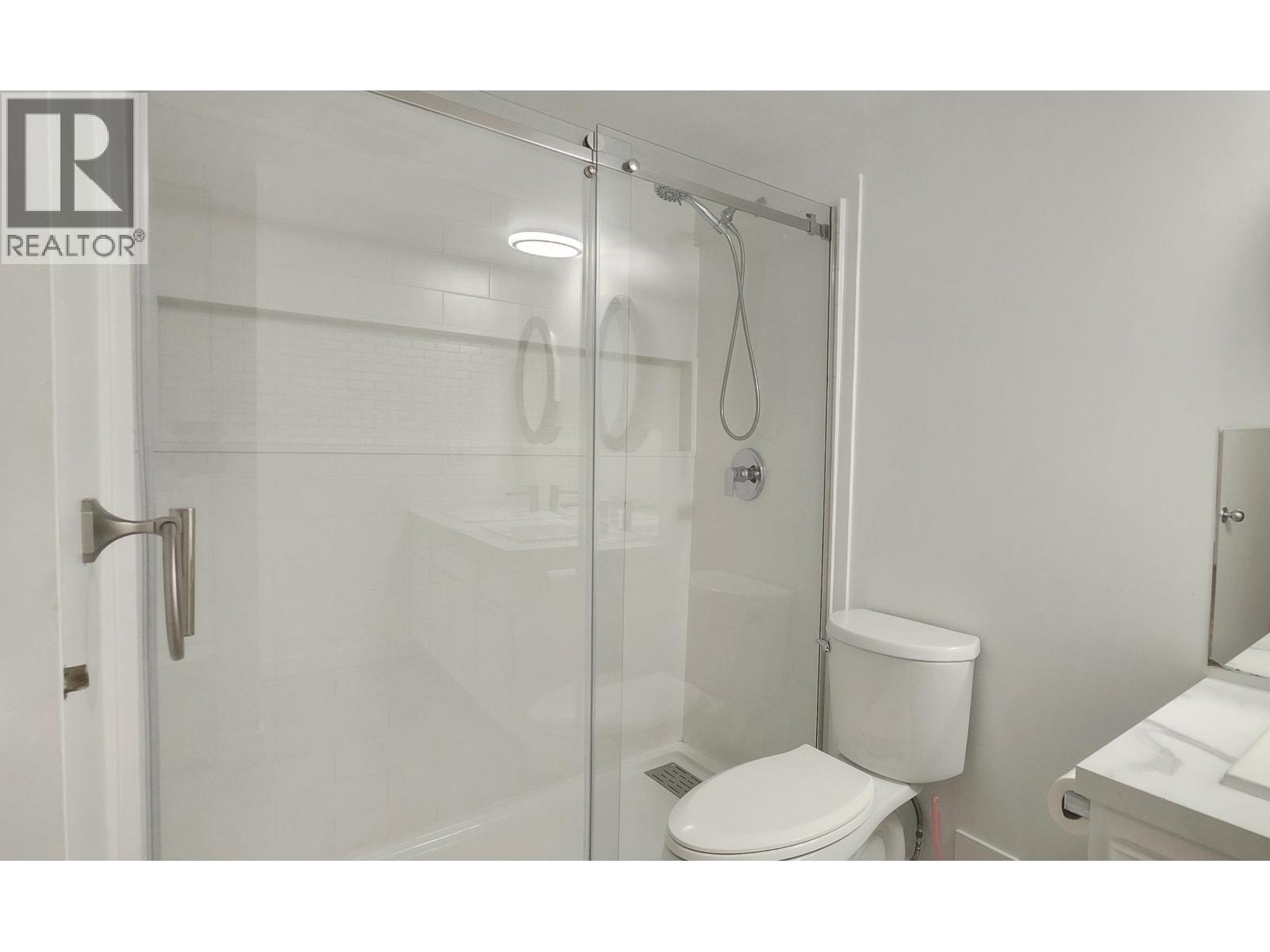 201 9101 Horne Street, Burnaby, British Columbia  V3N 4M3 - Photo 8 - R3033850