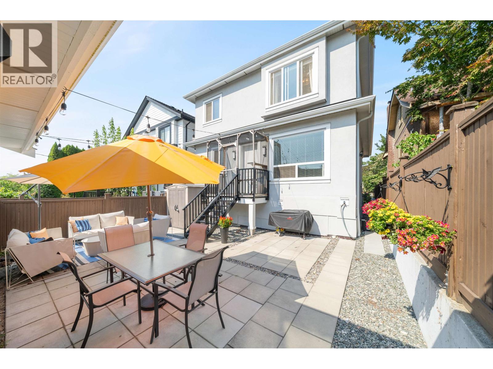 Property at 3448 PANDORA STREET image 1