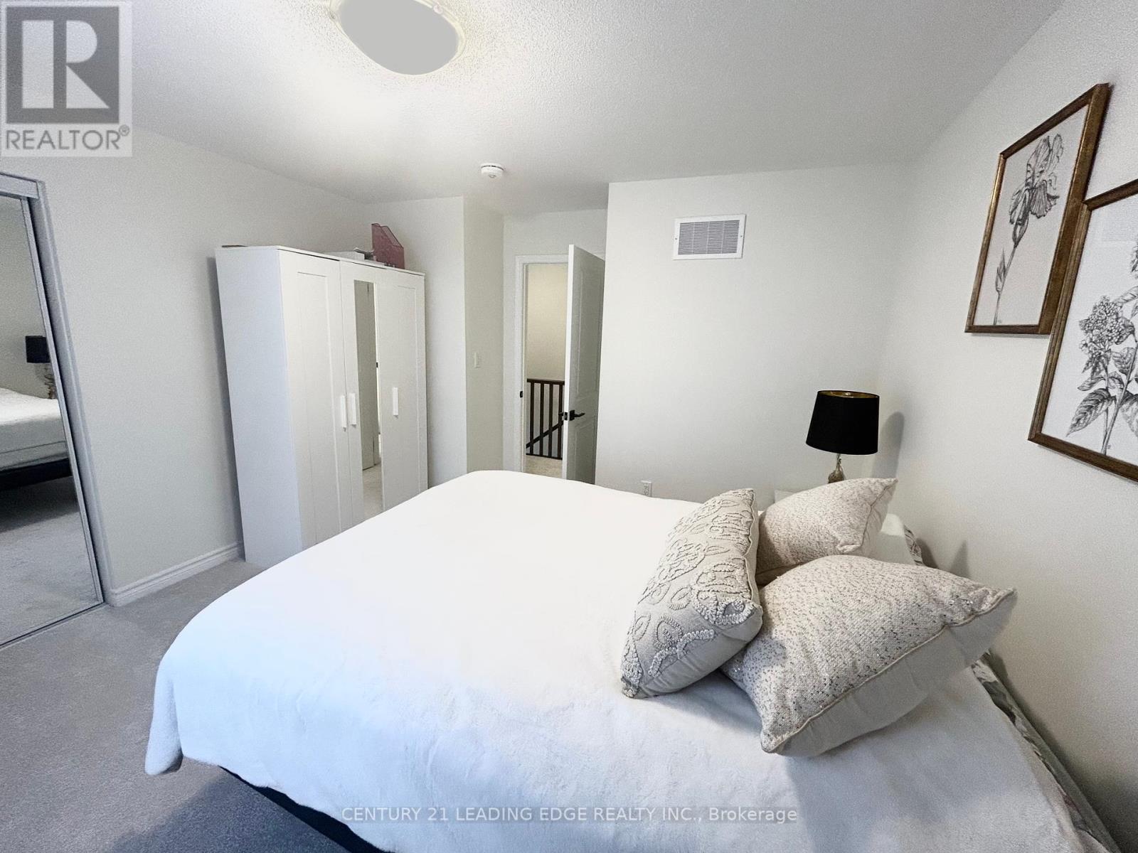 3378 Swordbill Street, Pickering, Ontario  L0H 1J0 - Photo 16 - E12377595