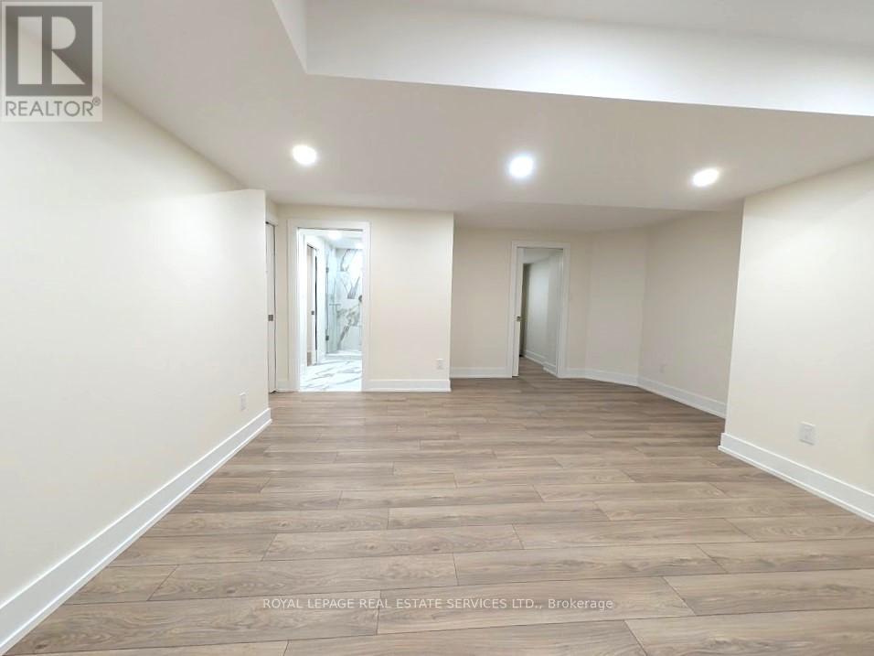 65 Villagewood Court, Vaughan, Ontario  L4L 8V9 - Photo 14 - N12372571