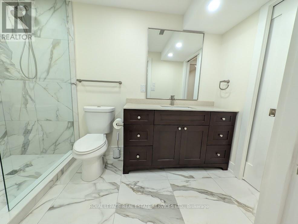 65 Villagewood Court, Vaughan, Ontario  L4L 8V9 - Photo 18 - N12372571