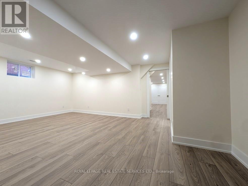 65 Villagewood Court, Vaughan, Ontario  L4L 8V9 - Photo 16 - N12372571