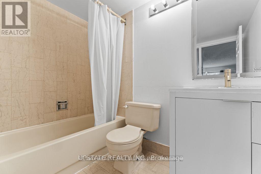 1208 - 325 Webb Drive, Mississauga (City Centre), Ontario  L5B 3Z9 - Photo 24 - W12287019