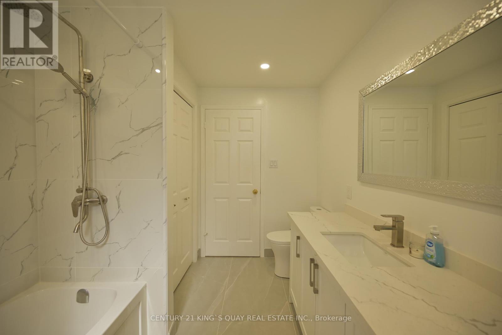 88 Bayshore Drive, Ramara, Ontario  L0K 1B0 - Photo 21 - S12377318