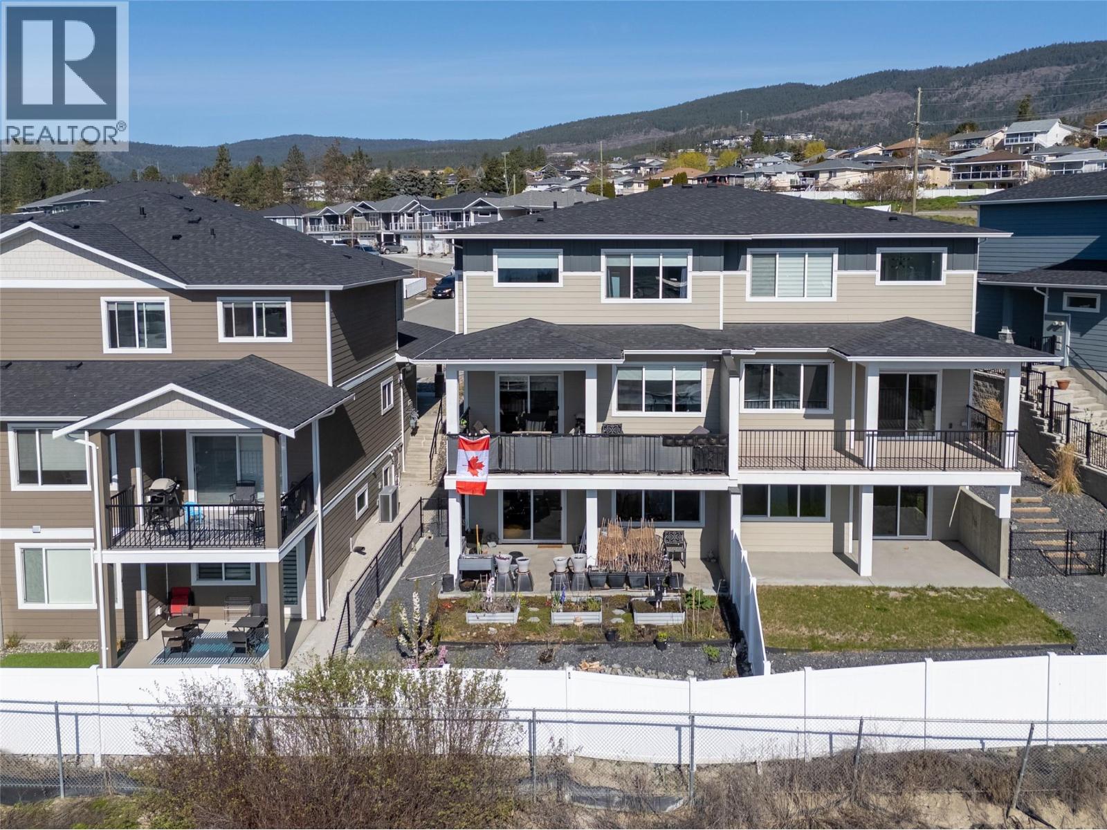 2353 Hawks Boulevard West Kelowna Photo 2