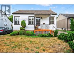 15 DONALD Avenue, Dundas, Ontario