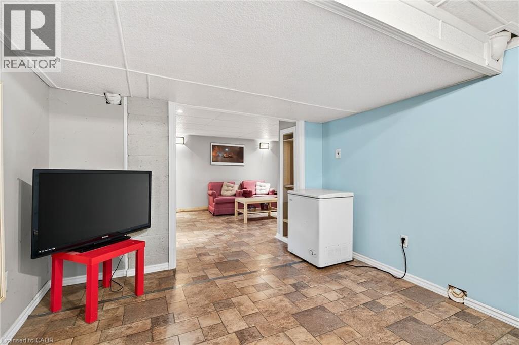 15 Donald Avenue, Dundas, Ontario  L9H 1E9 - Photo 27 - 40762459