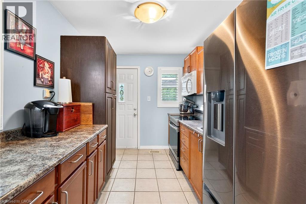 15 Donald Avenue, Dundas, Ontario  L9H 1E9 - Photo 12 - 40762459
