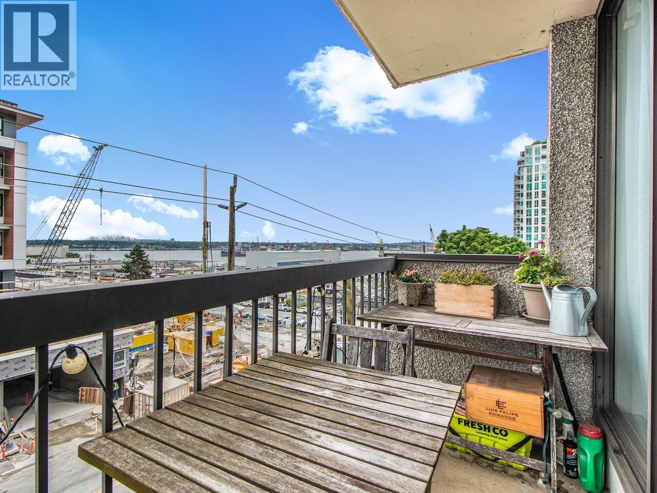 407 145 St. Georges Avenue, North Vancouver, British Columbia  V7L 3G8 - Photo 8 - R3042835