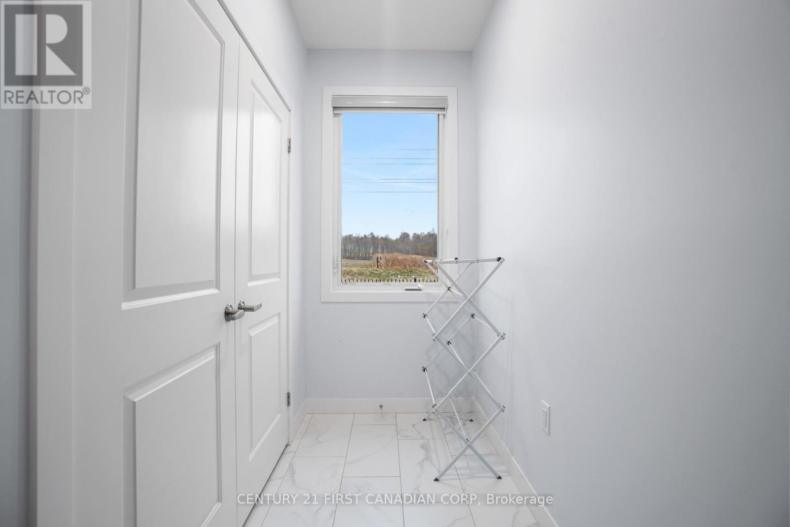 3415 Isleworth Road, London South (South V), Ontario  N6P 0G8 - Photo 25 - X12378200