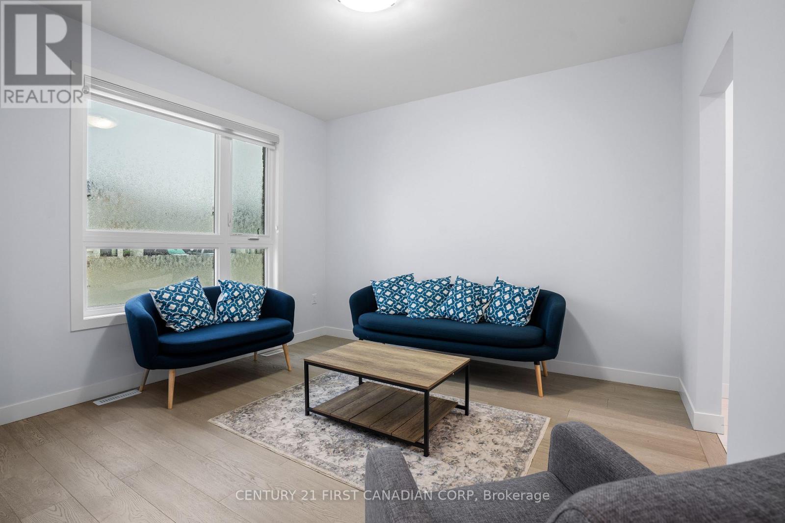 3415 Isleworth Road, London South (South V), Ontario  N6P 0G8 - Photo 6 - X12378200