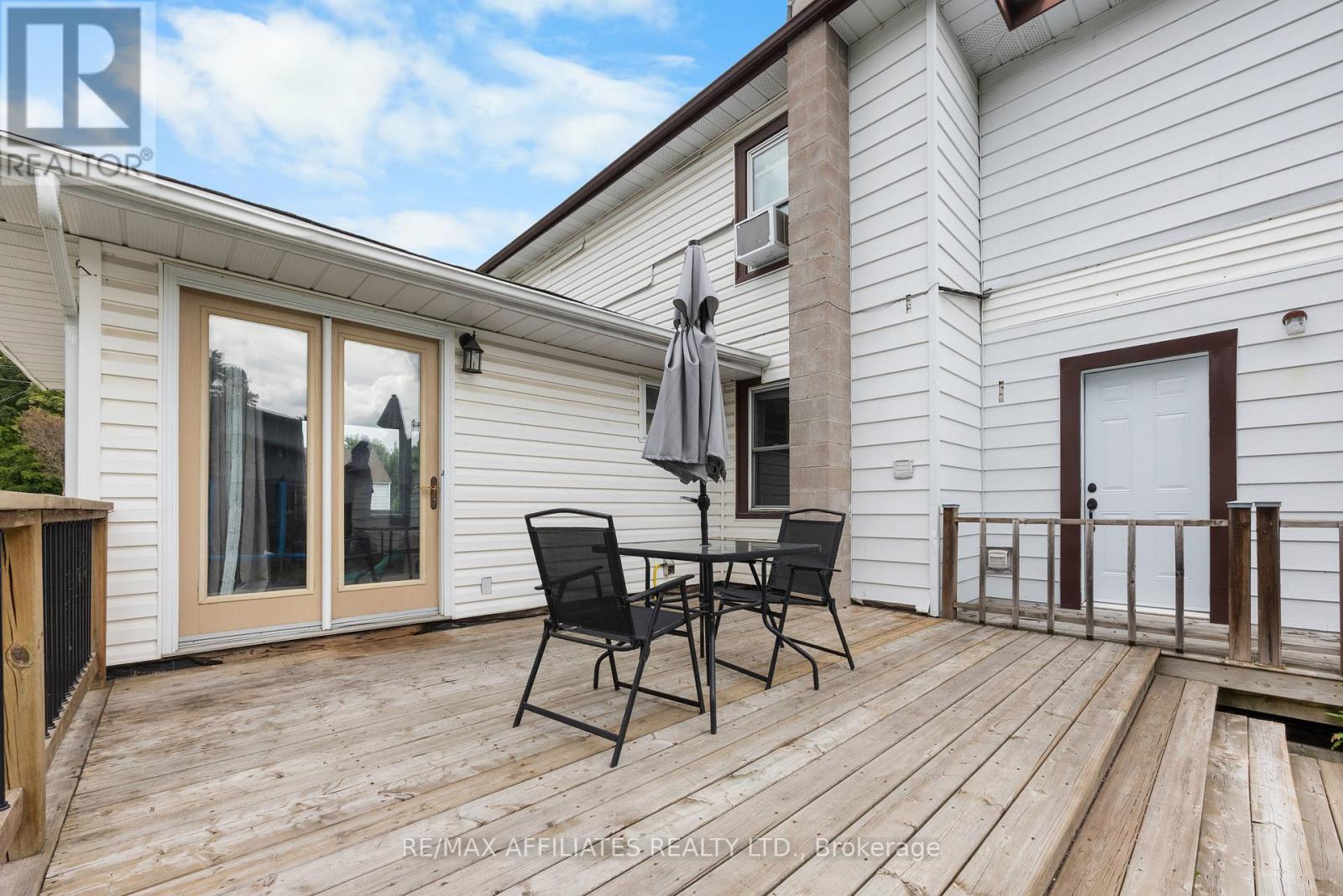 18 Cockburn Street, Perth, Ontario  K7H 2A9 - Photo 14 - X12378224