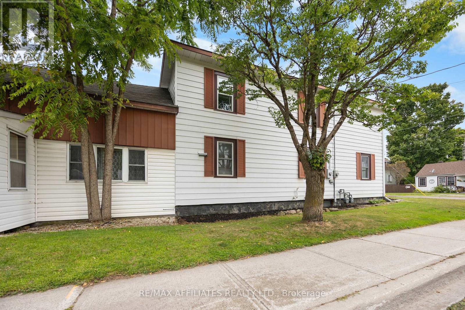 18 Cockburn Street, Perth, Ontario  K7H 2A9 - Photo 22 - X12378224