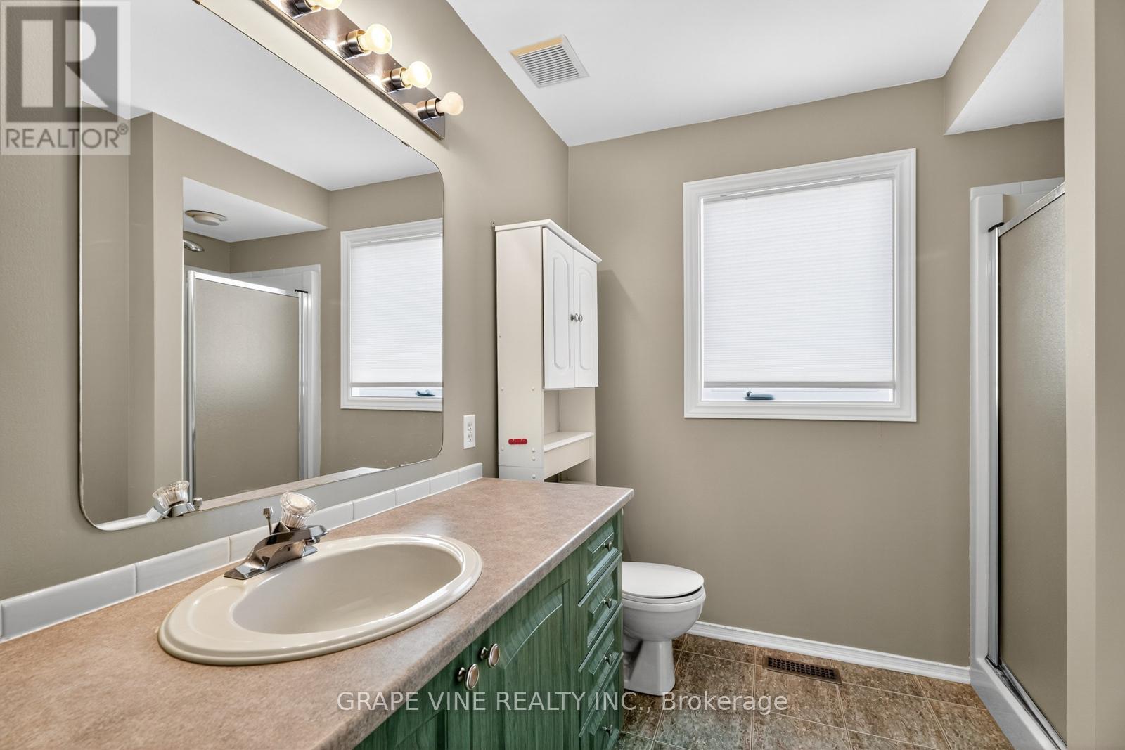 27 Flowertree Crescent, Ottawa, Ontario  K2M 2R8 - Photo 20 - X12378229