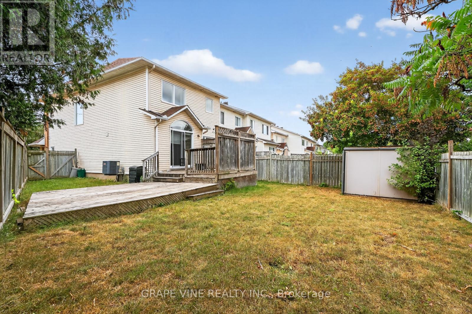 27 Flowertree Crescent, Ottawa, Ontario  K2M 2R8 - Photo 30 - X12378229