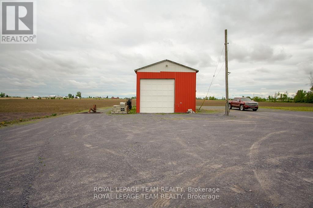 12026 Benson George Road, North Dundas, Ontario  K0C 2K0 - Photo 7 - X12378241
