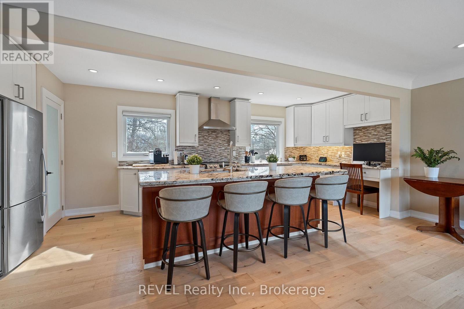 1 - 28 Dale Avenue, Hamilton, Ontario  L8G 3L9 - Photo 10 - X12378242