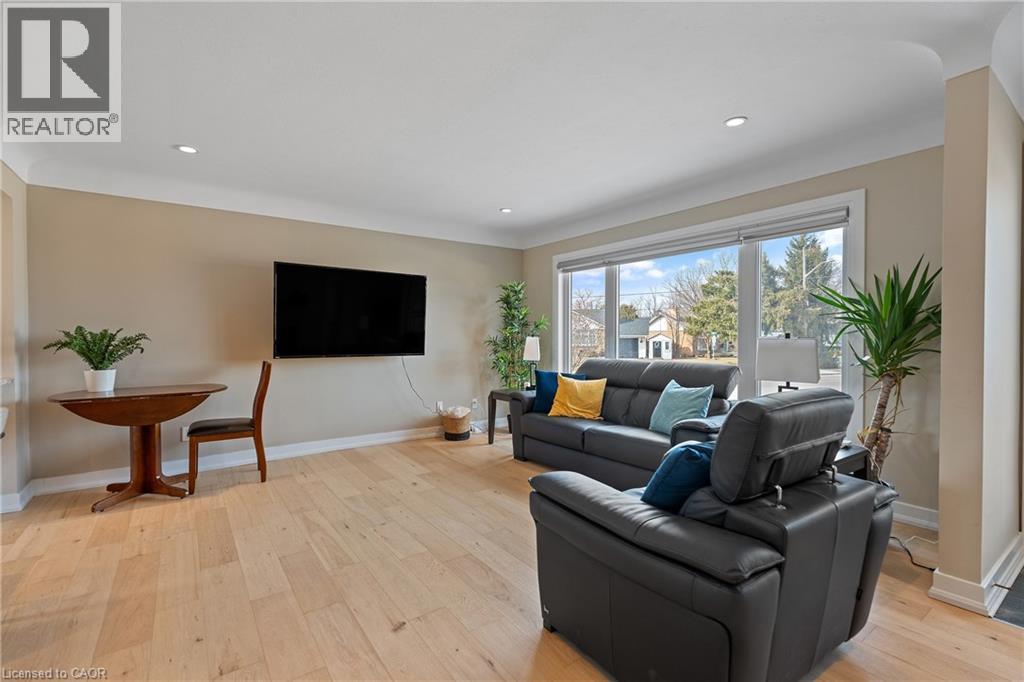 28 Dale Avenue, Hamilton, Ontario  L8G 3L9 - Photo 8 - 40765312