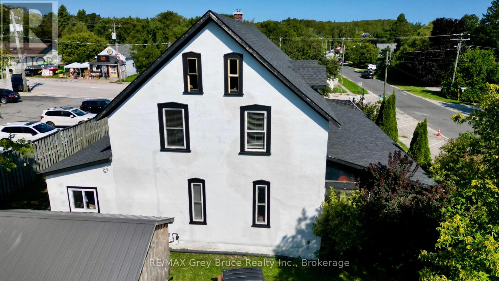 8 Helen Street, Northern Bruce Peninsula, Ontario  N0H 1W0 - Photo 22 - X12378159
