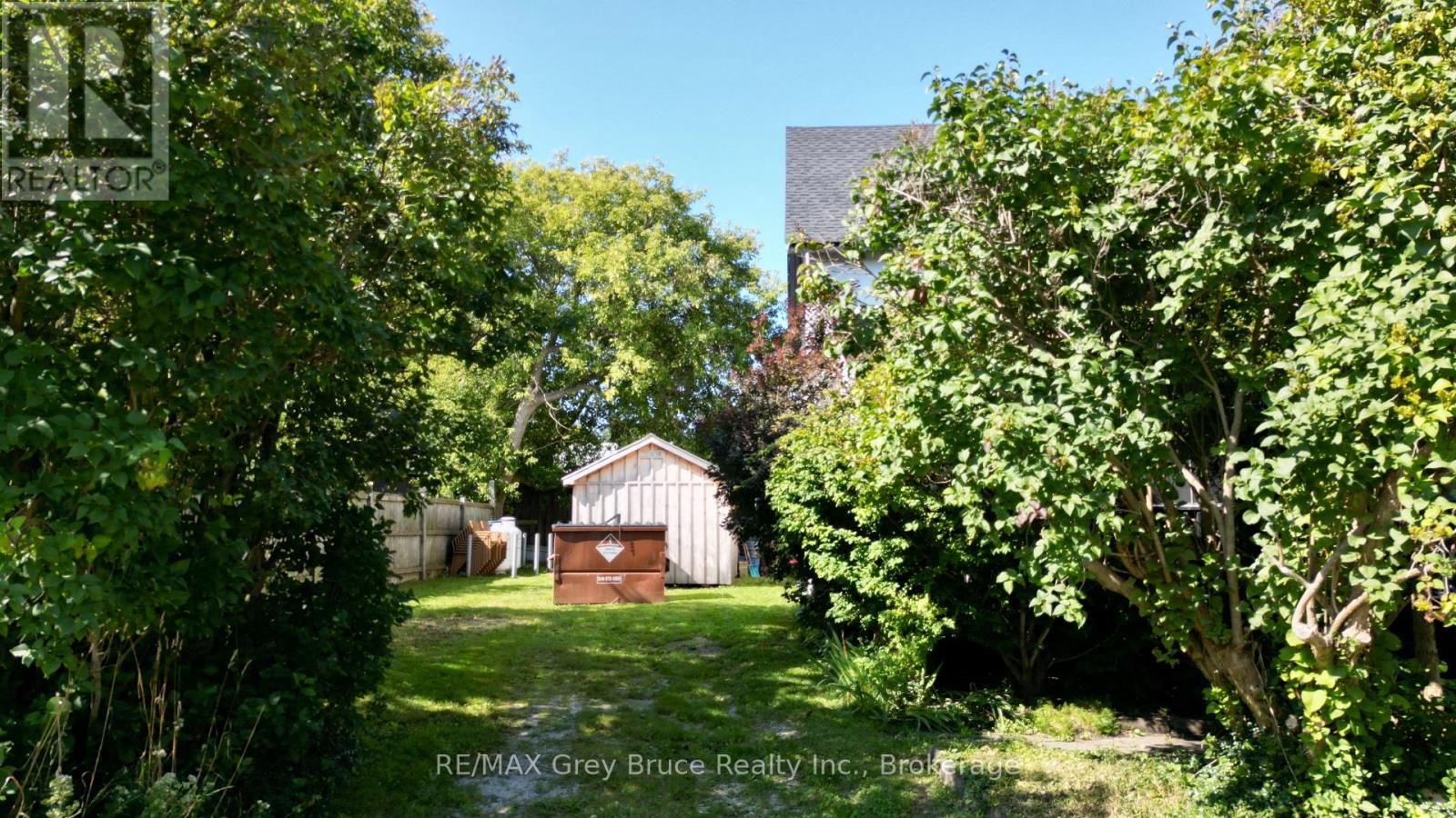 8 Helen Street, Northern Bruce Peninsula, Ontario  N0H 1W0 - Photo 23 - X12378159