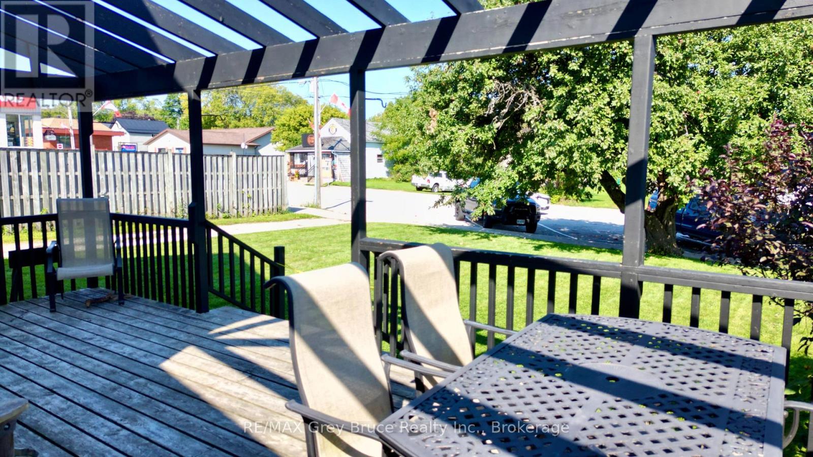 8 Helen Street, Northern Bruce Peninsula, Ontario  N0H 1W0 - Photo 26 - X12378159