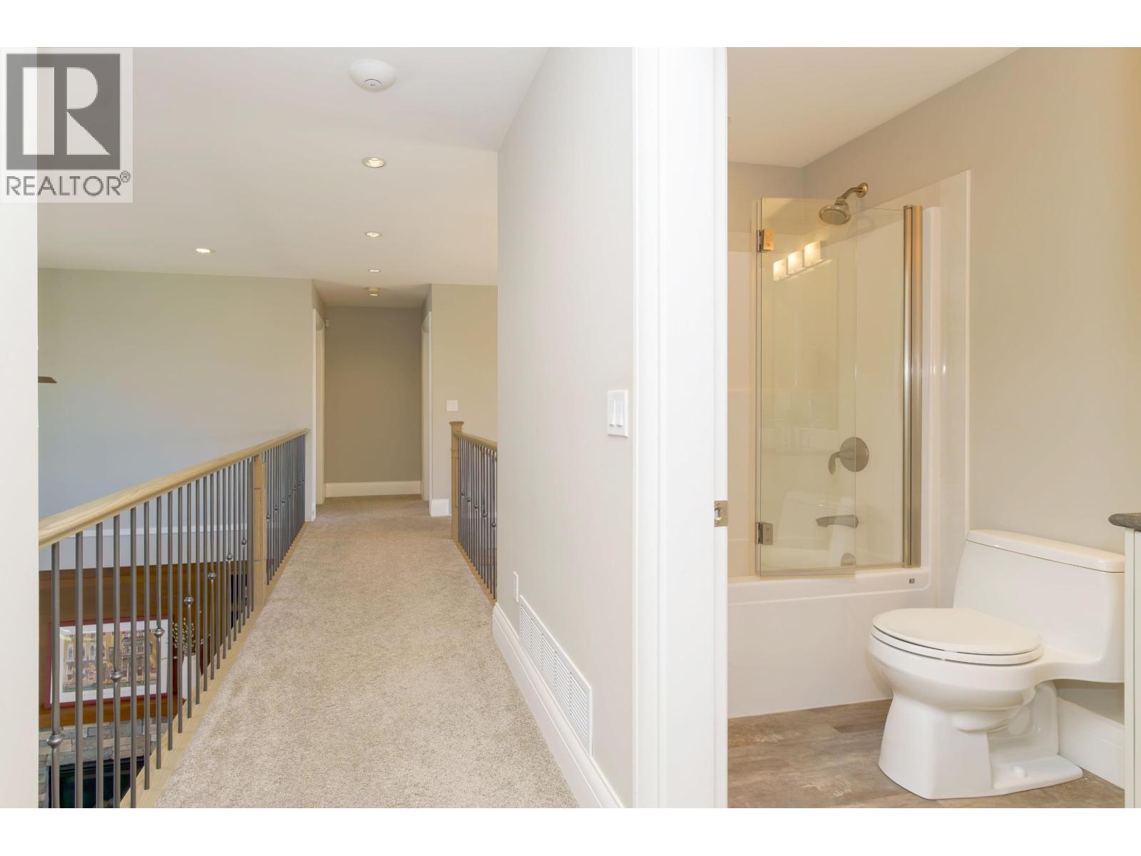 1055 Charland Avenue, Coquitlam, British Columbia  V3K 3K8 - Photo 23 - R3042933