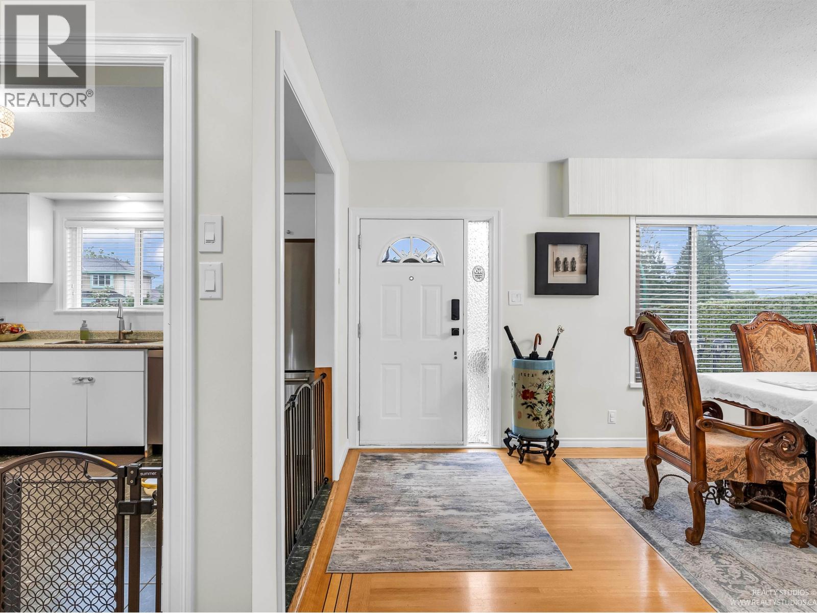 7774 Berkley Street, Burnaby, British Columbia  V5E 2J7 - Photo 8 - R3042934