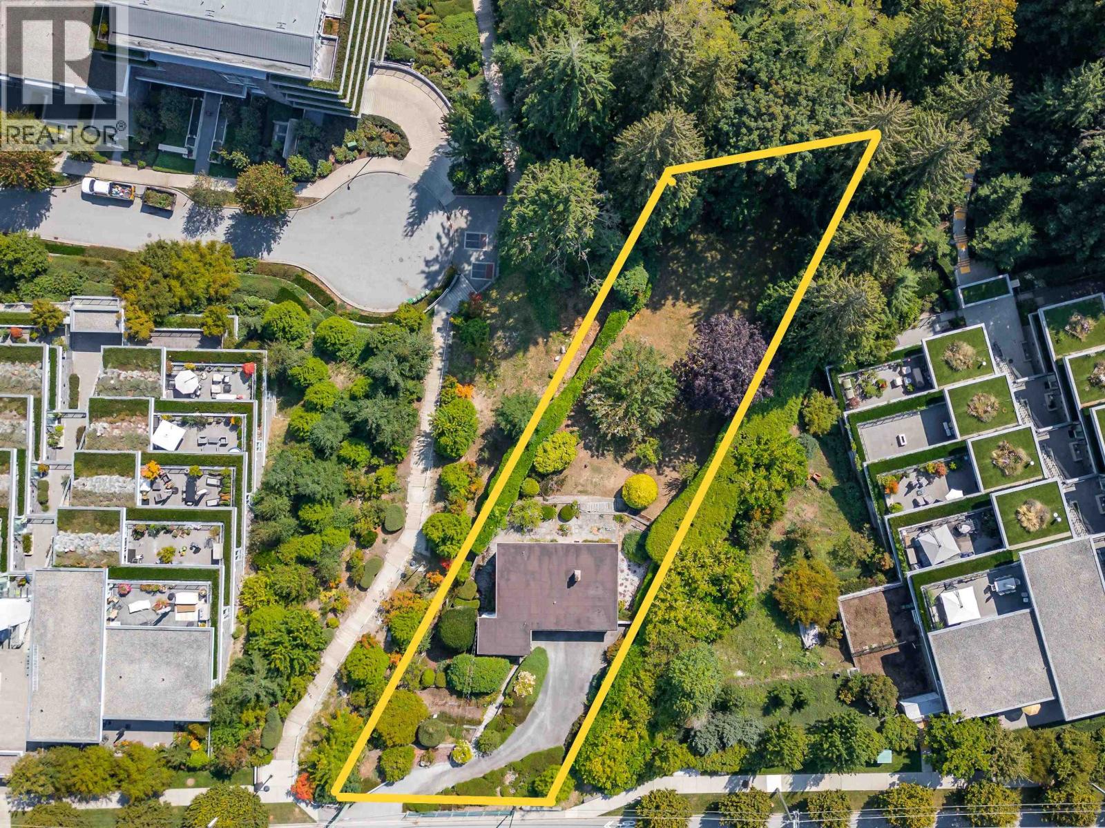 Property at 940 KEITH ROAD image 1