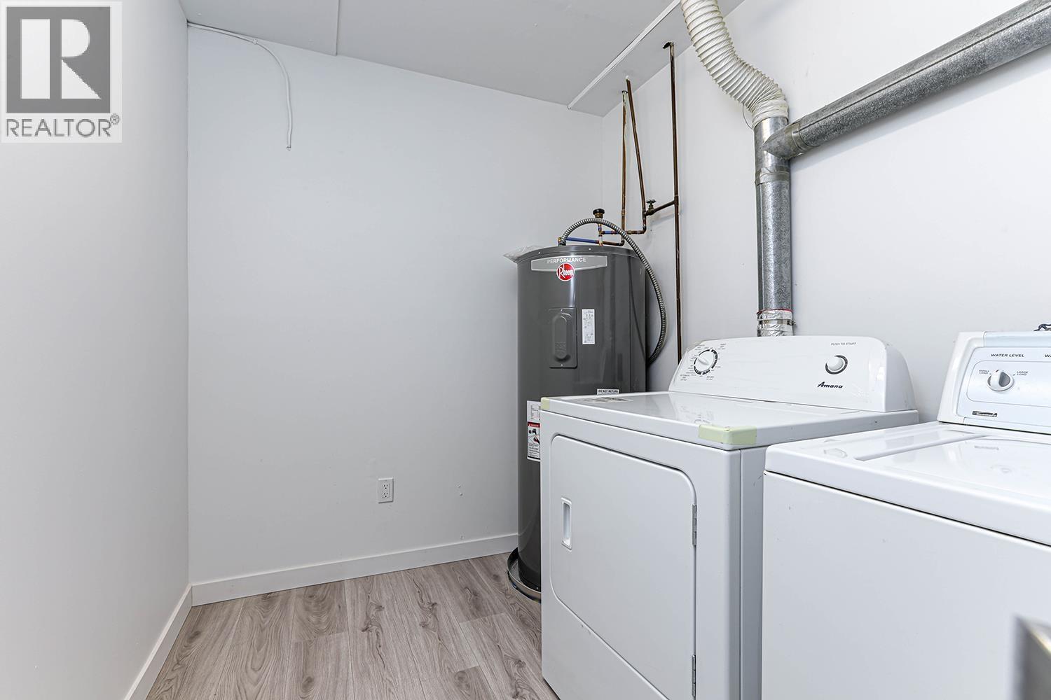 809 Duthie Avenue, Burnaby, British Columbia  V5A 2P9 - Photo 11 - R3043000