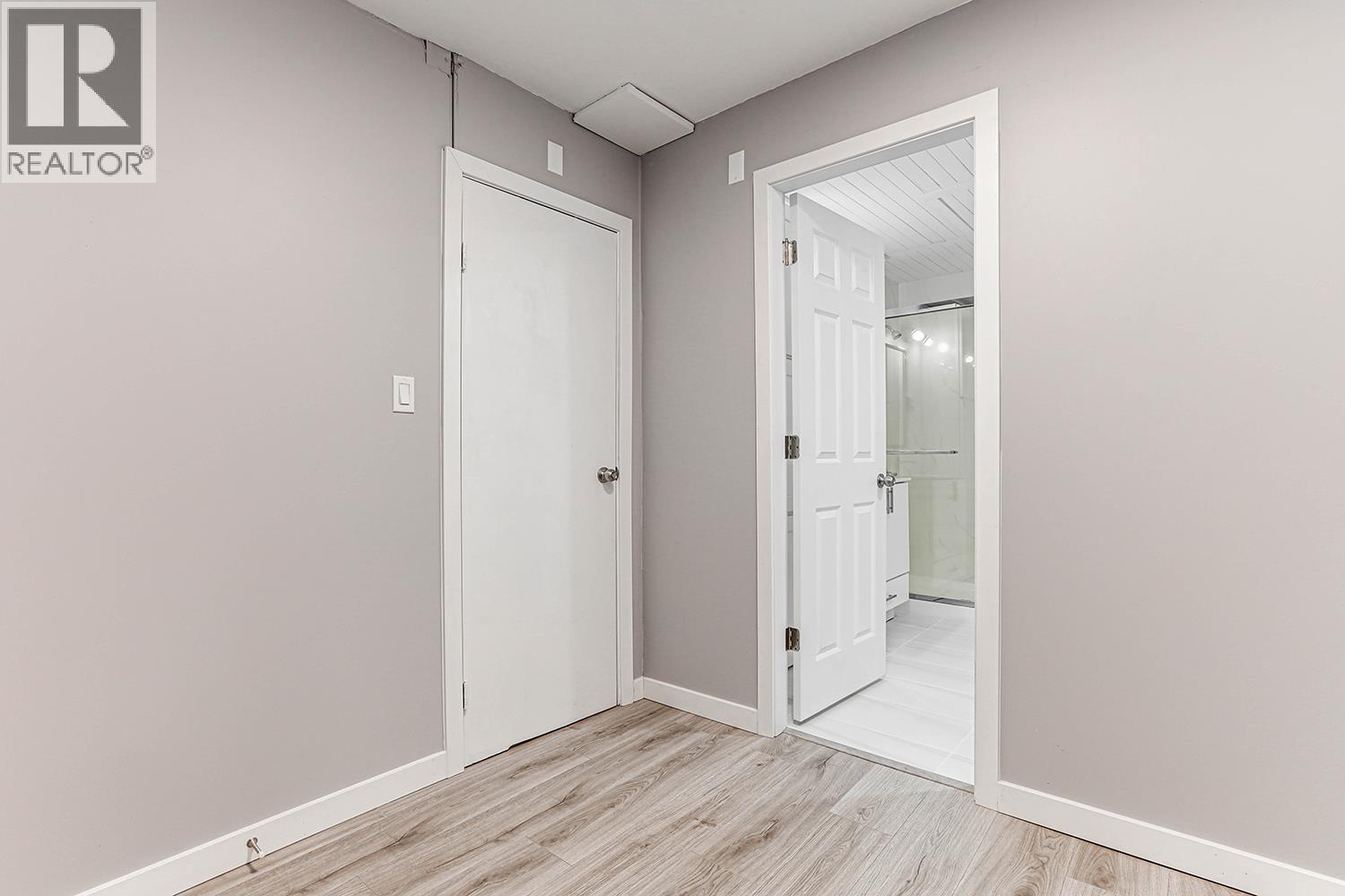 809 Duthie Avenue, Burnaby, British Columbia  V5A 2P9 - Photo 13 - R3043000