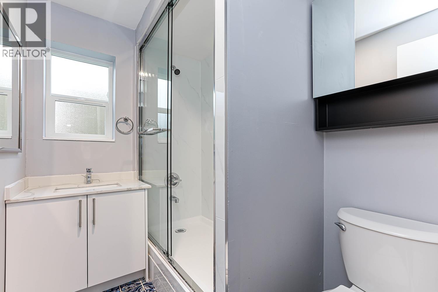 809 Duthie Avenue, Burnaby, British Columbia  V5A 2P9 - Photo 8 - R3043000