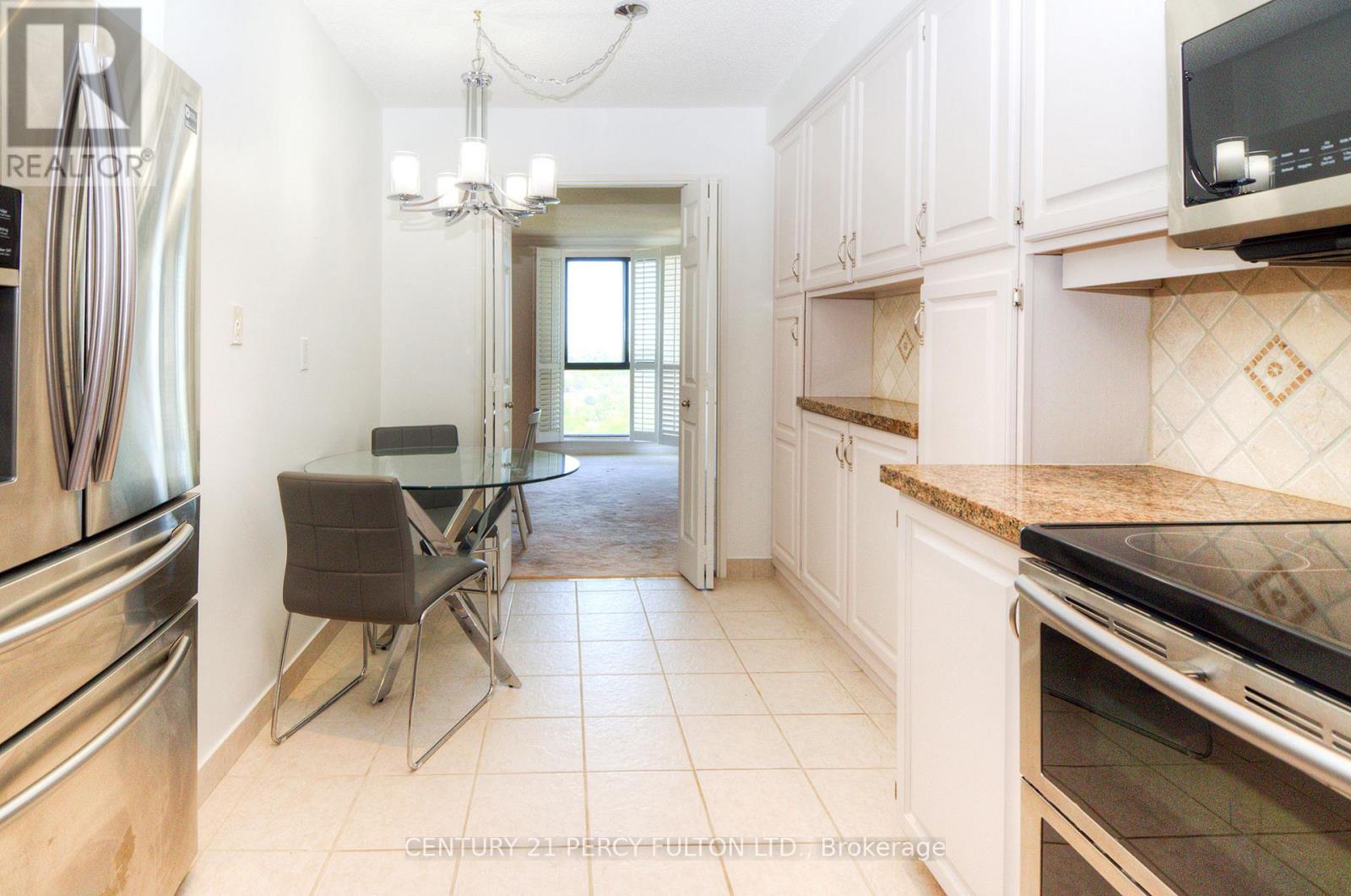 2103 - 1 Concorde Place, Toronto, Ontario  M3C 3K6 - Photo 17 - C12378005