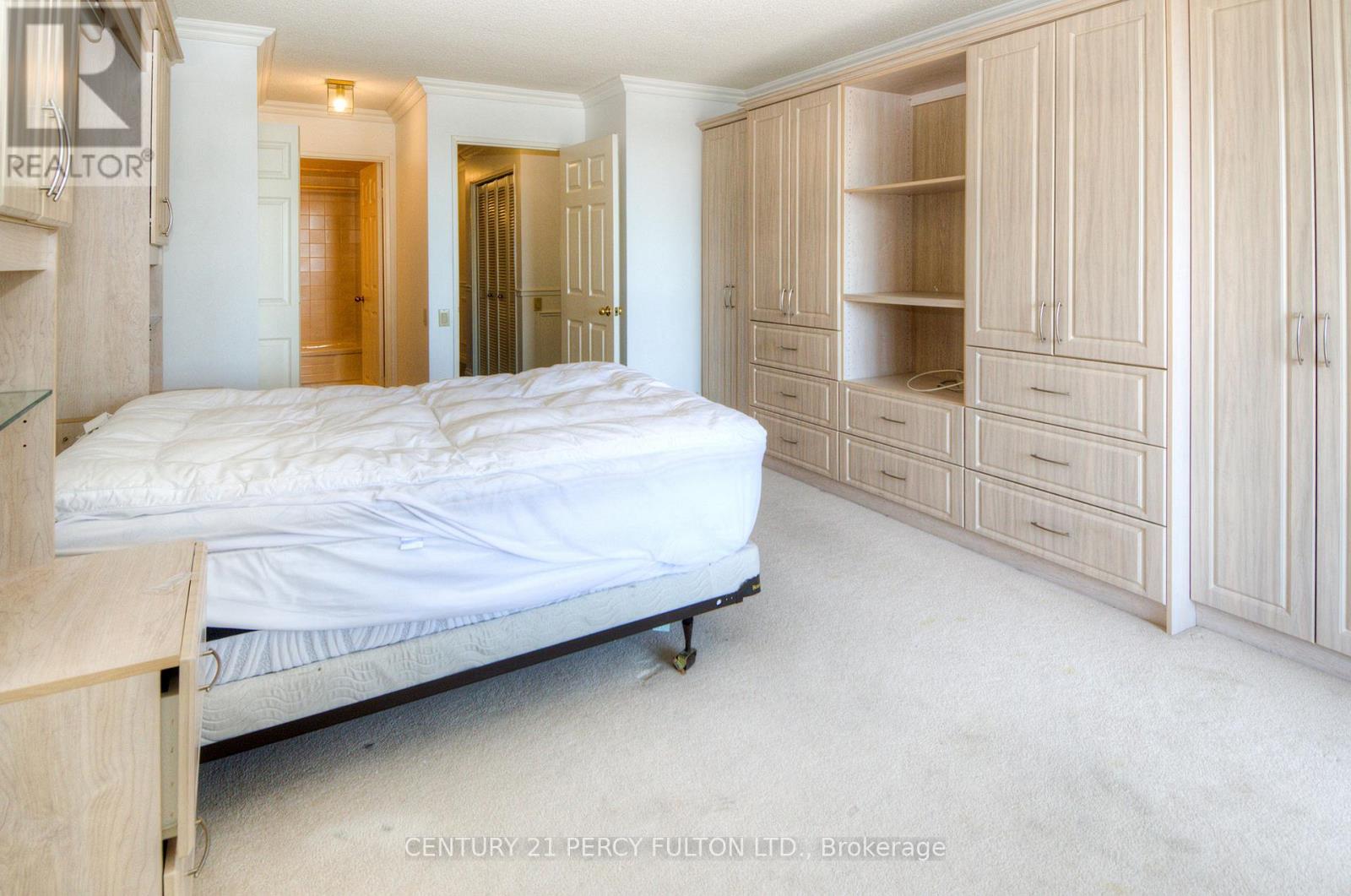 2103 - 1 Concorde Place, Toronto, Ontario  M3C 3K6 - Photo 30 - C12378005