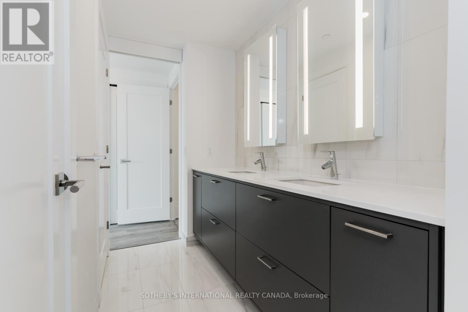 1101 - 10 Inn On The Park W, Toronto, Ontario  M3C 2J7 - Photo 29 - C12378019