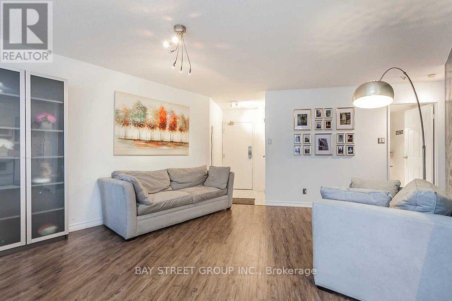 1106 - 250 Queens Quay W, Toronto, Ontario  M5J 2N2 - Photo 6 - C12378086
