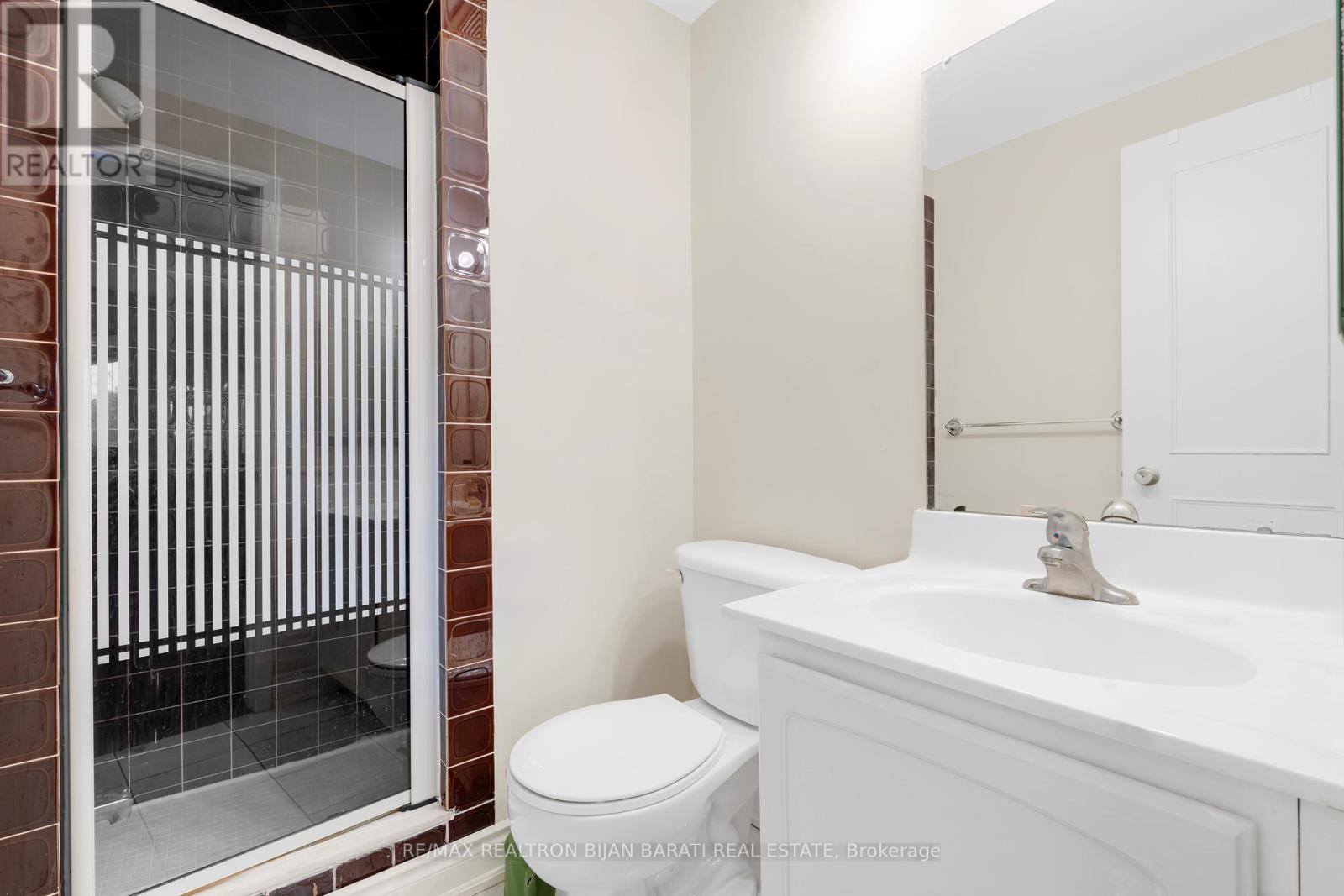105 Gypsy Roseway, Toronto (Willowdale East), Ontario  M2N 5Z1 - Photo 23 - C12378106