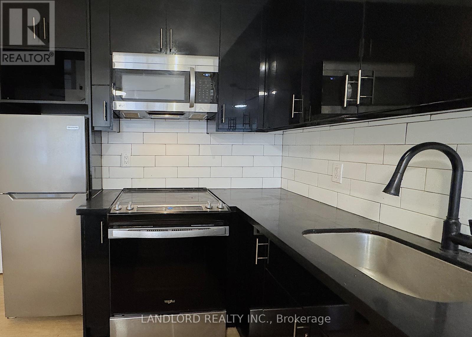308 - 420 Eglinton Avenue E, Toronto, Ontario  M4P 1L8 - Photo 4 - C12378152