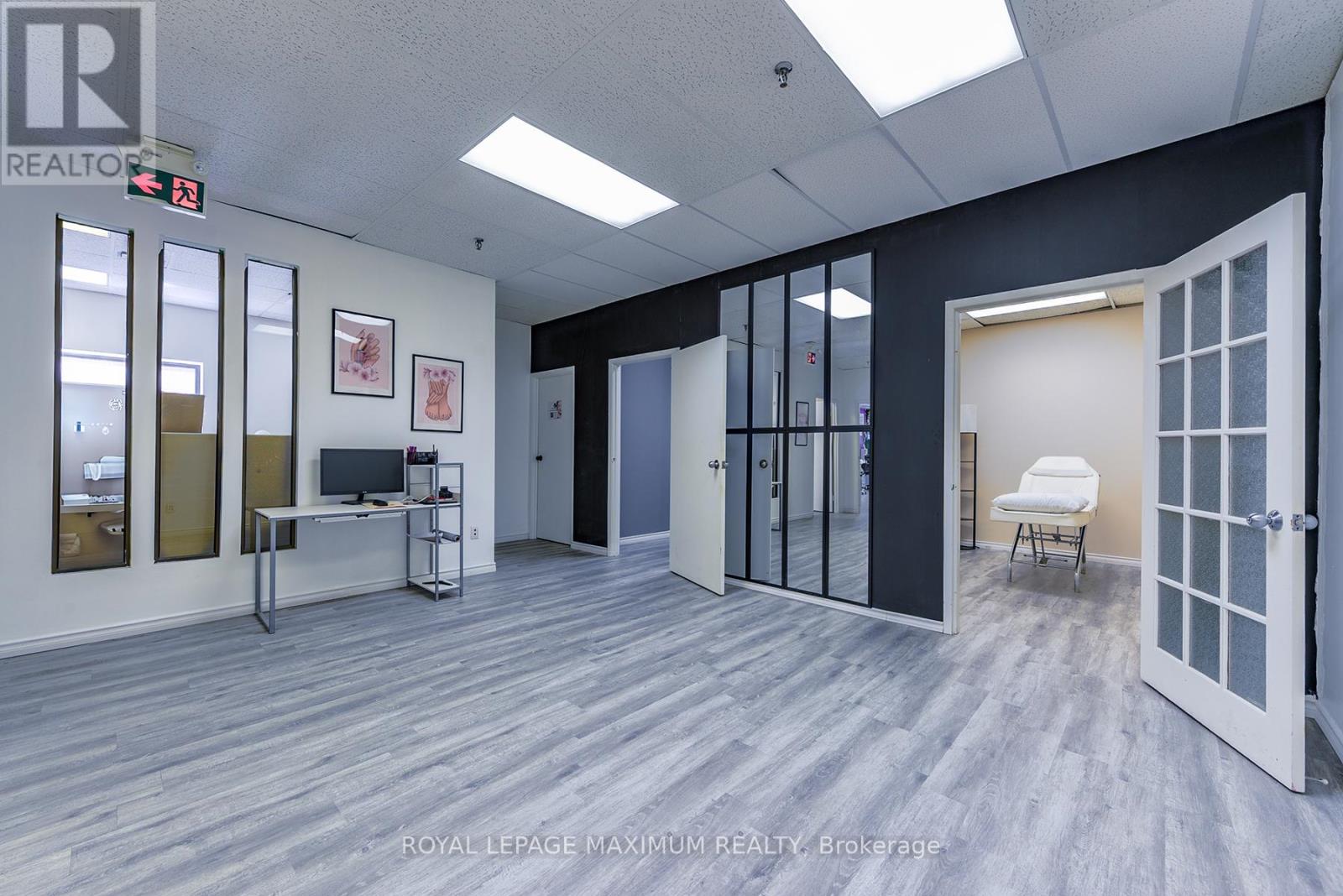 C10 - 4220 Steeles Avenue W, Vaughan, Ontario  L4L 3S8 - Photo 20 - N12378112