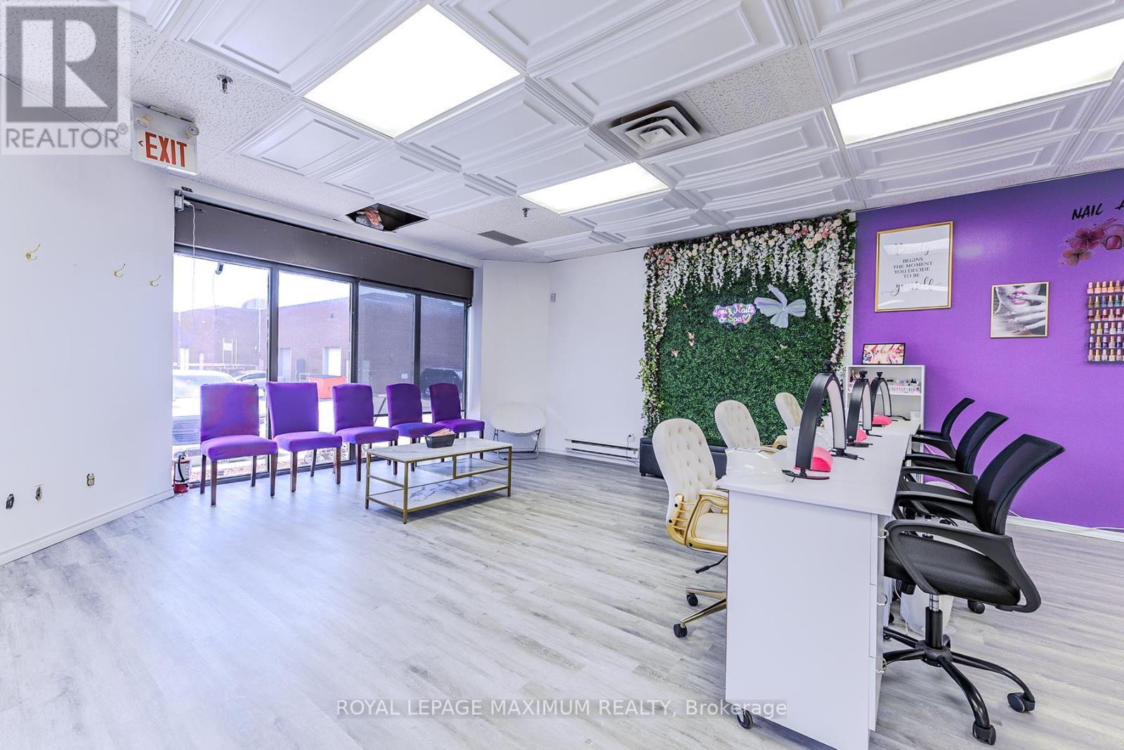 C10 - 4220 Steeles Avenue W, Vaughan, Ontario  L4L 3S8 - Photo 9 - N12378112