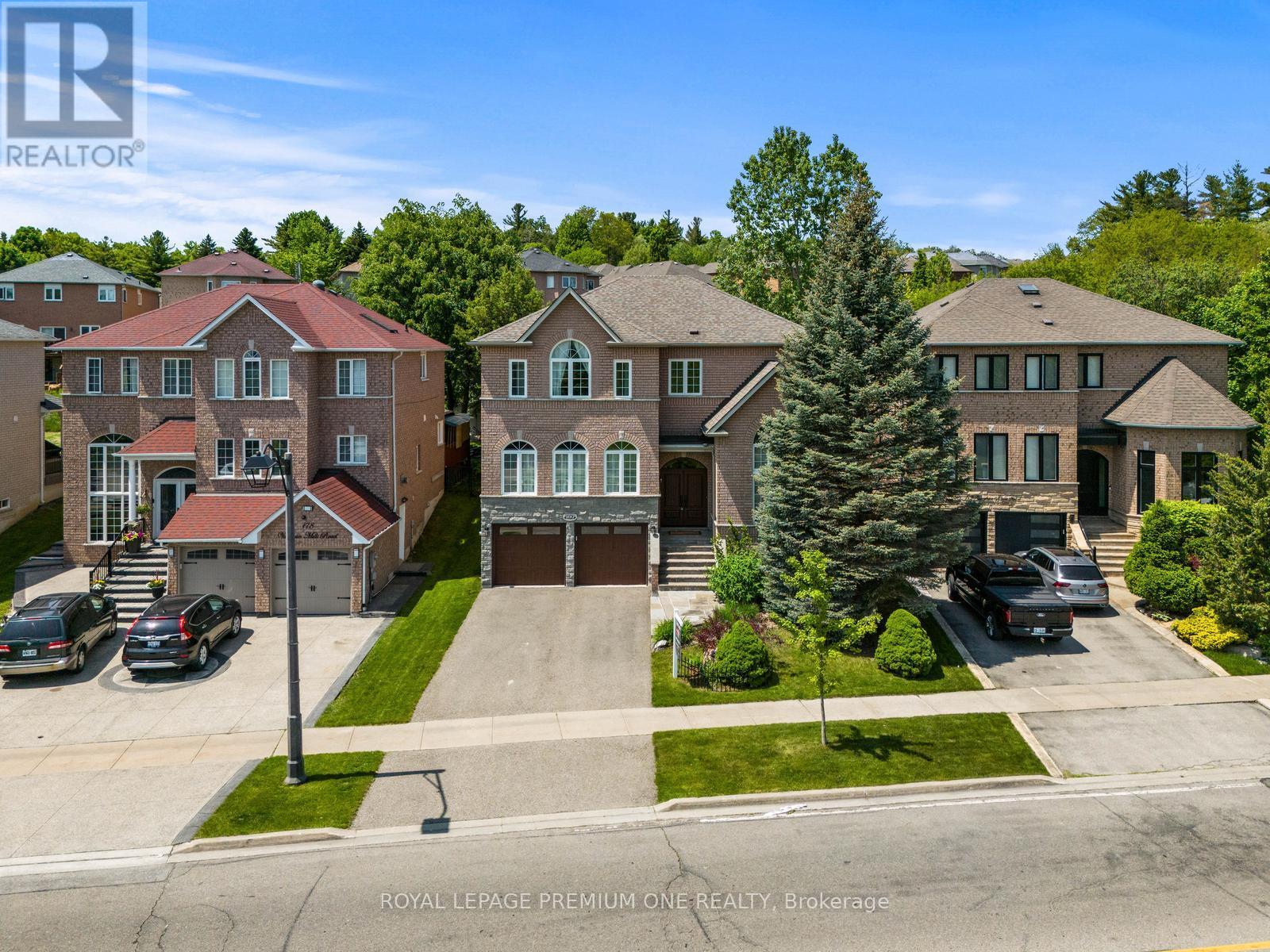 Property at 180 VAUGHAN MILLS ROAD image 1